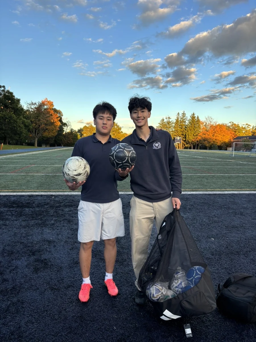 Two participants at Keep Ups for a Kause, October 2026